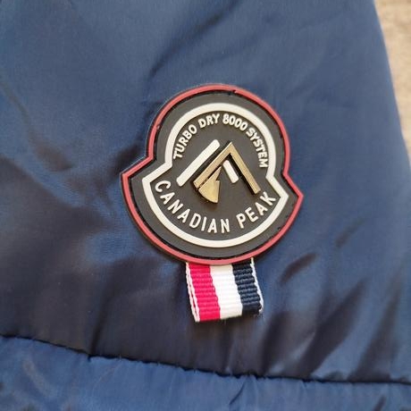 Perfektná značková bunda canadian peak, s