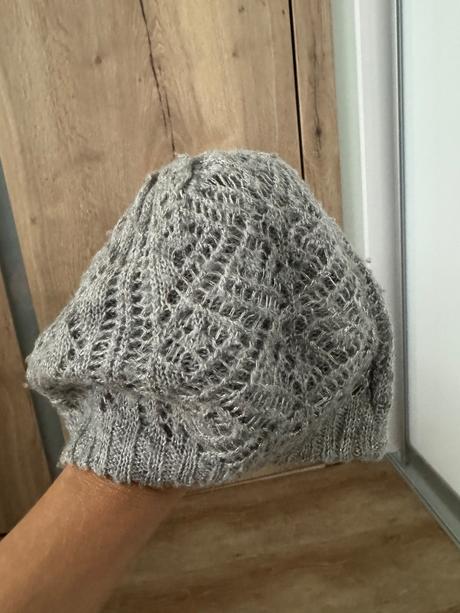 Sivostrieborná čiapka / baretka, orsay,134