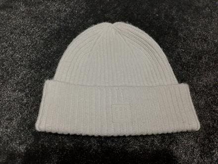 Biela damska ciapka v.uni, 
