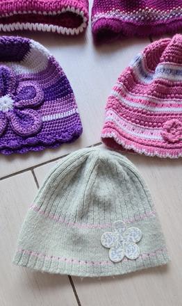 Platené/ háčkované čiapky, 86