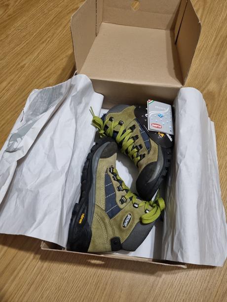 Turistické topánky, olang,32