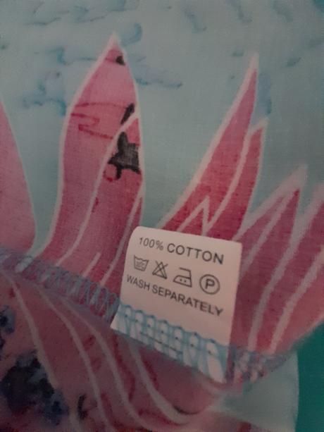 Letné tyrkysové šaty s kvetmi, m