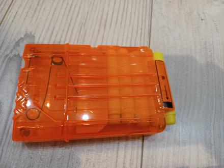 Zasobnik nerf na 5 nabojov,