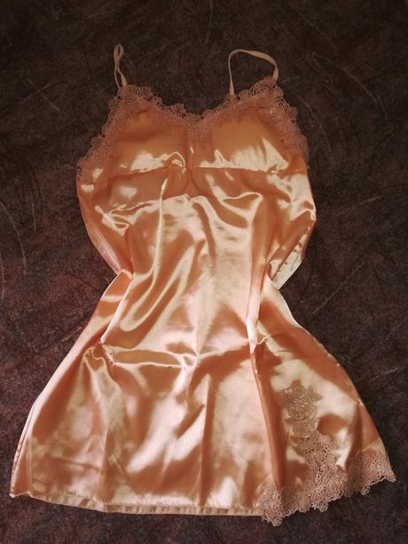 Nočná košieľka, s