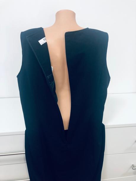 Čierne puzdrové šaty b.p.c. selection bonprix, bonprix,48