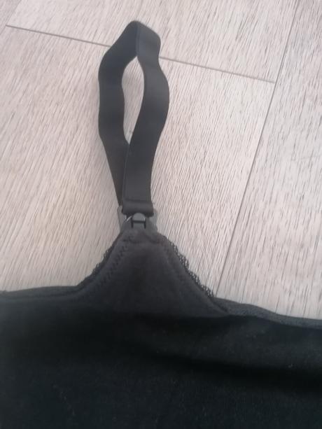 Tielko na dojčenie., 