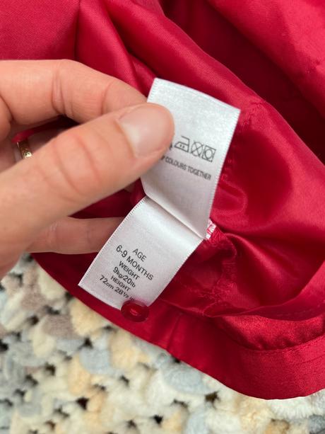 Červené šatičky 6-9 mes, marks & spencer,74