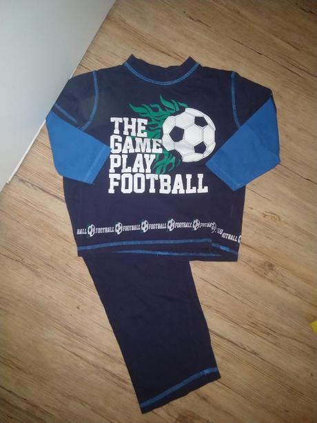 Futbalové pyžamo 104/110, okay,104