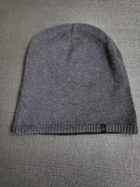 Čiapky, šál, čelenky, 