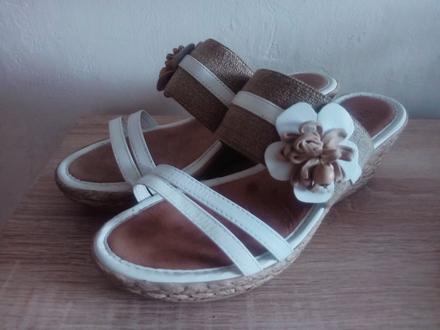 Šľapky na platforme, 39