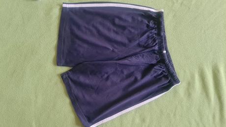 Kraťasy tenšie, 140