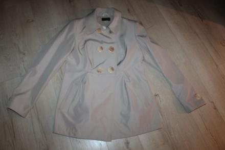 Prechodný kabát, 42