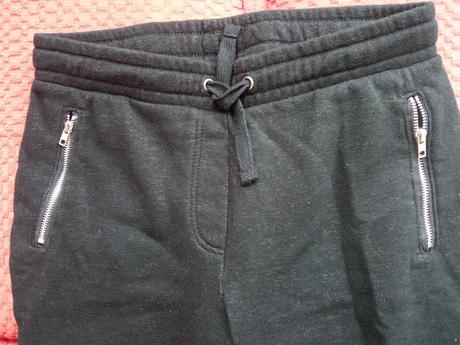 Hrubšie melirovane tepláky, pepperts,152