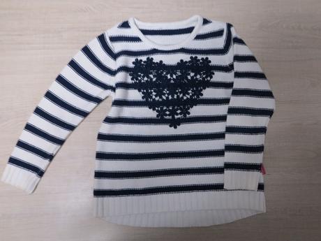 Modro-biely pulovrík so srdiečkom, nutmeg,122