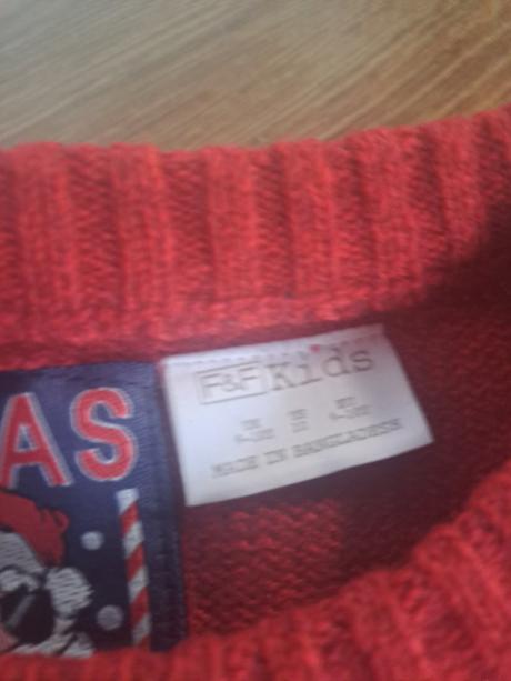 Vianočný sveter, 140