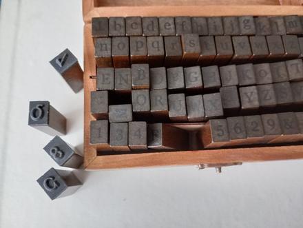 Drevené razítka- abeceda,