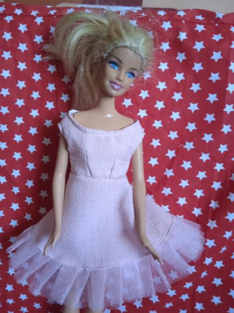 Šaty barbie,