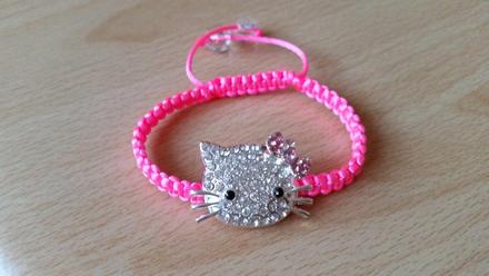 Náramok s hellou kitty, 