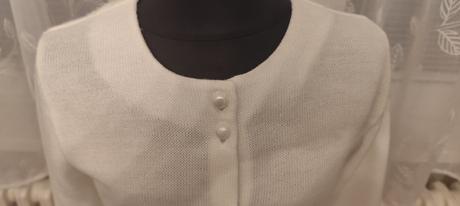 Biely svetrík jomar, 140