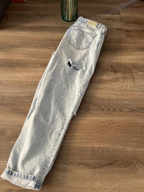 Mom jeans bershka, bershka,m