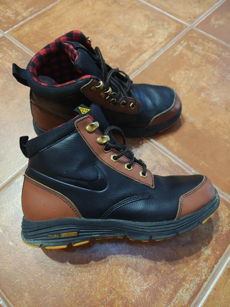 Turisticke topanky, nike,38