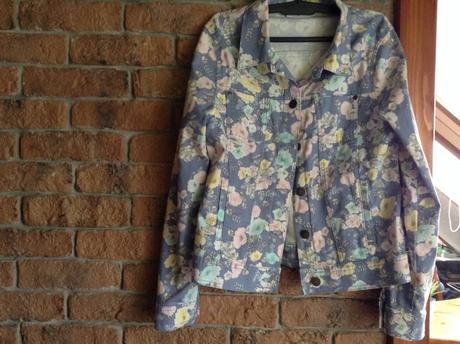 Kvetinova bundicka, 38