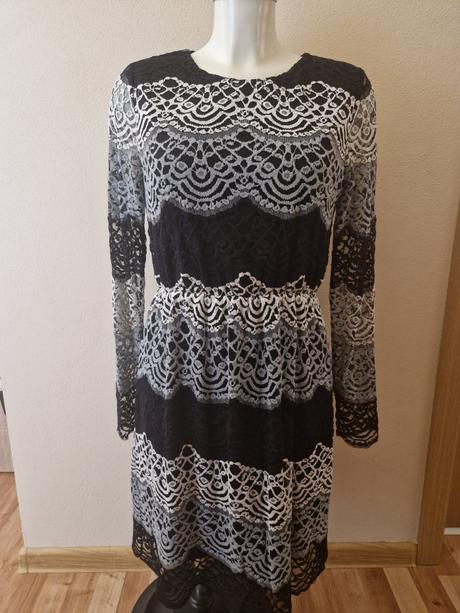 Cipkovane saty, bonprix,38