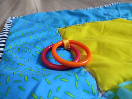 Taf toys - hracia deka s aktivitami i love,