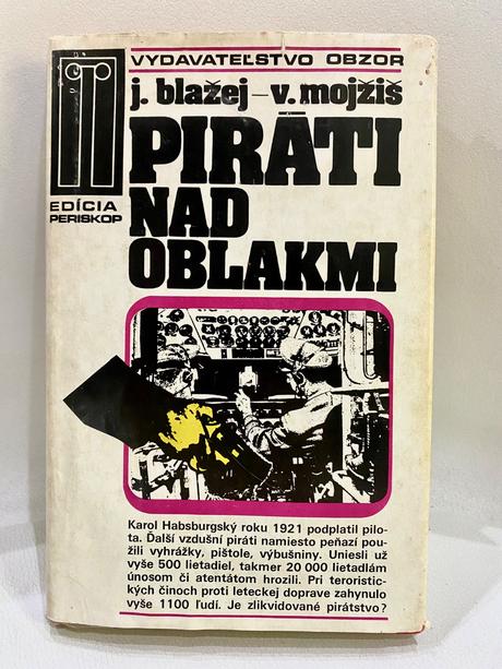 Kniha - piráti nad oblakmi, 