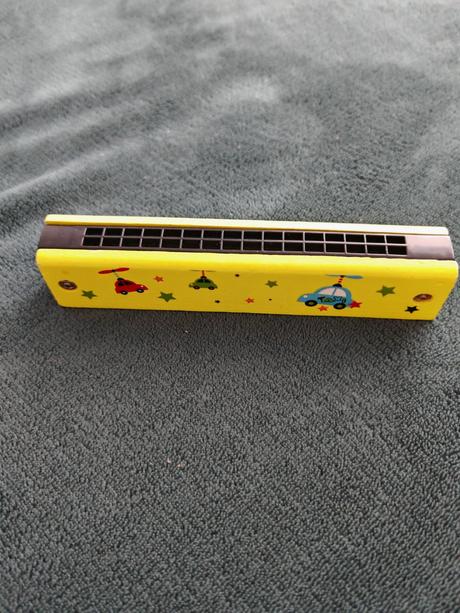 Predam krasnu harmoniku, 