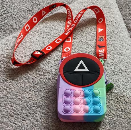 Pop it taštička squid game,