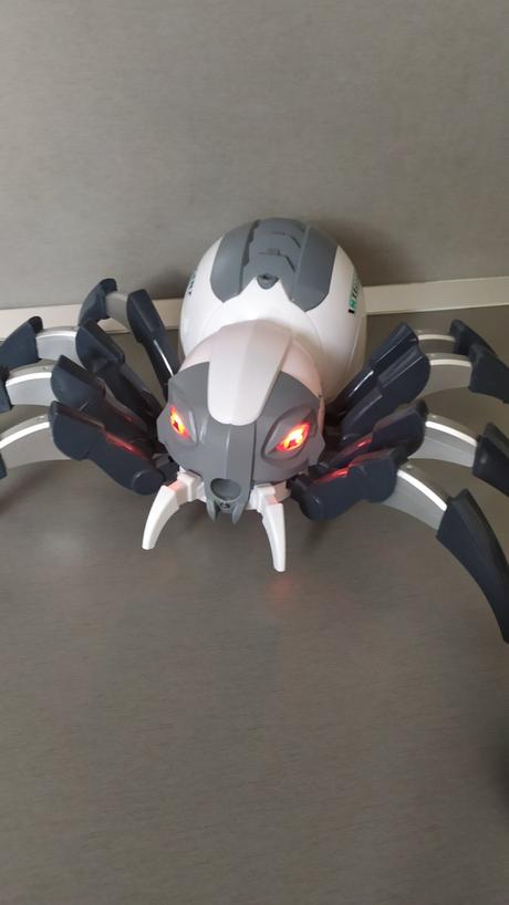 Pavúk na diaľkové ovládanie,