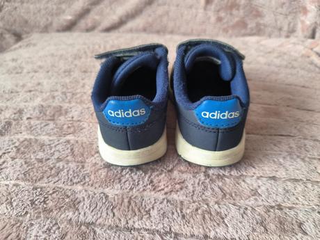 Adidas botasky, adidas,23
