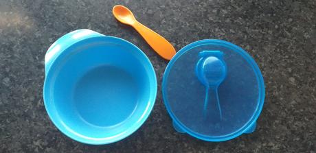 Plastová miska na krmenie, 