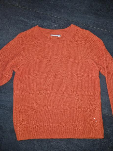 Pulóver s dierkovaním vila, m