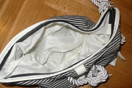 Námornícka kabelka,