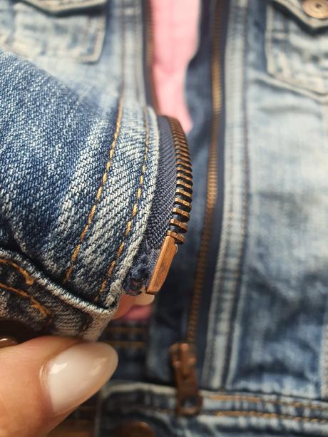 Zateplena podsita riflova bundicka, h&m,116