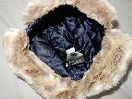 Srdiečková čiapka, h&m,110