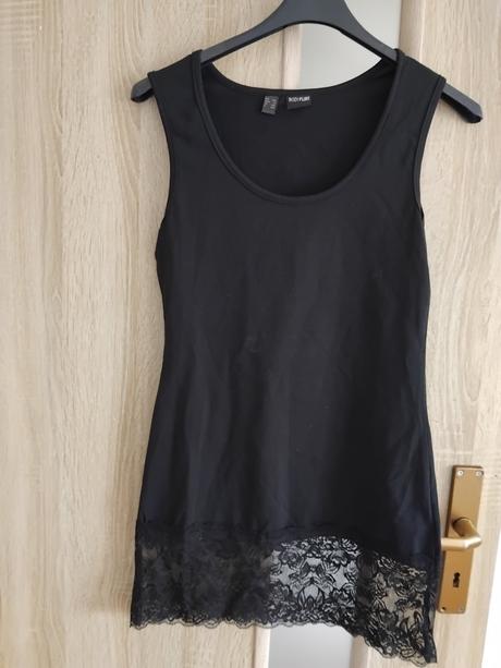 Čierne predĺžene tielko, xs