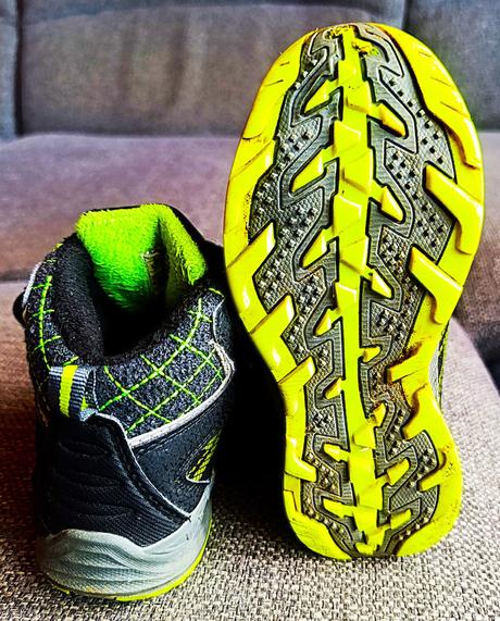 Detské zimné softshelové  topánky značky umbro, umbro,28