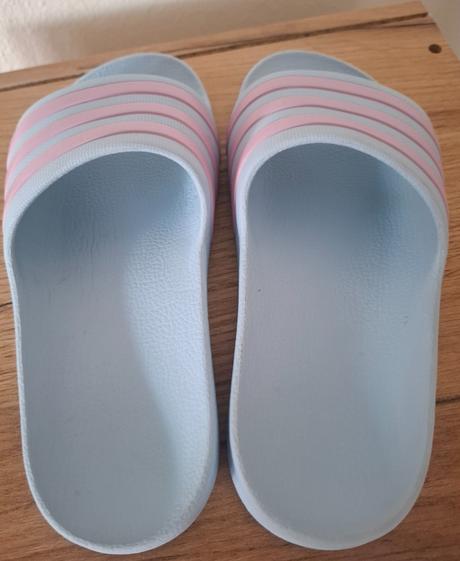 Šľapky adidas veľkosť 32, adidas,32