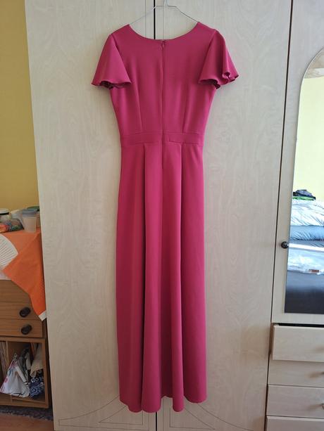 Spoločenské šaty, 42