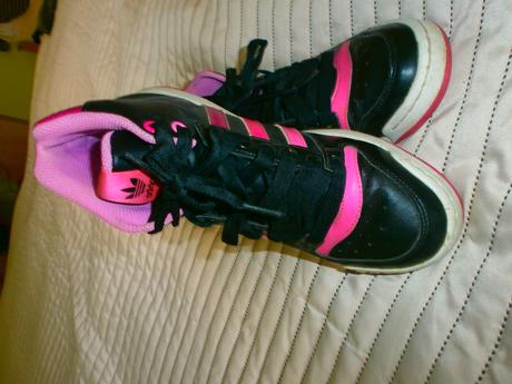 Kožené  značkové botasky, adidas,38