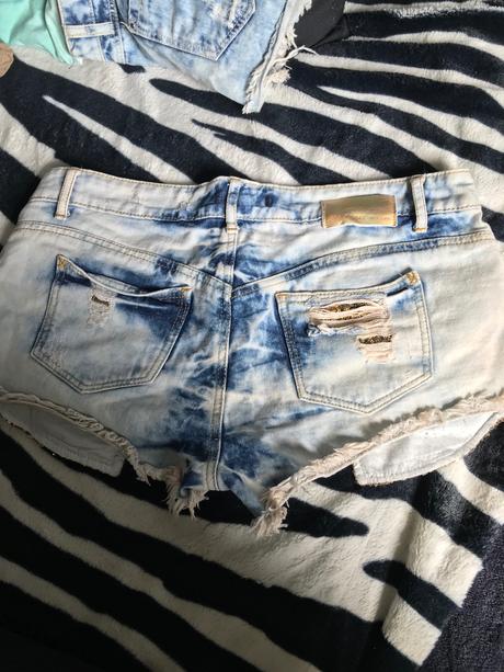 Kraťasy so zlatými flitrami, tally weijl,40