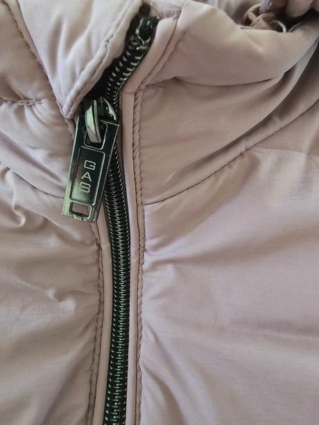 Paperova bunda gas, s