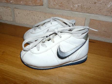 tenisky biele , nike,21