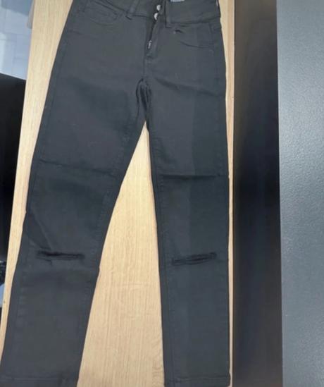 Rifle skratene, tally weijl,xs