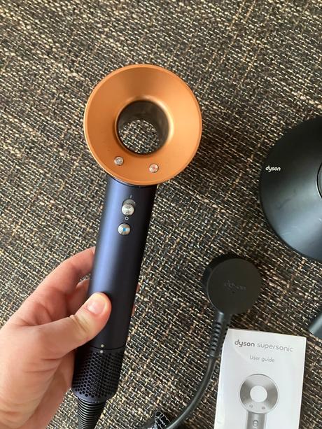 Dyson supersonic fén,