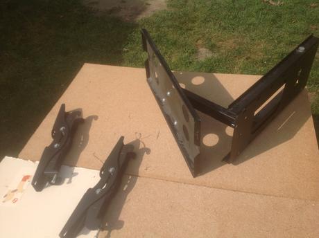 Drziak televizora lcd na stenu,