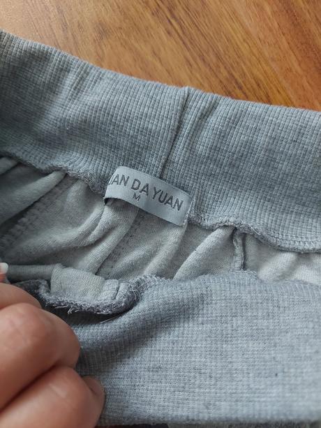 Dámske tepláky m, m